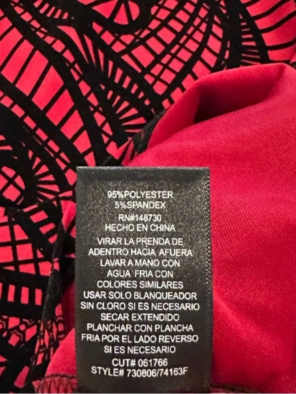 Women’s ECI large Red & Black Patterned midi Skirt